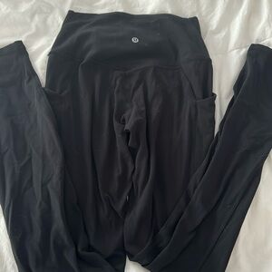 black lulu align leggings